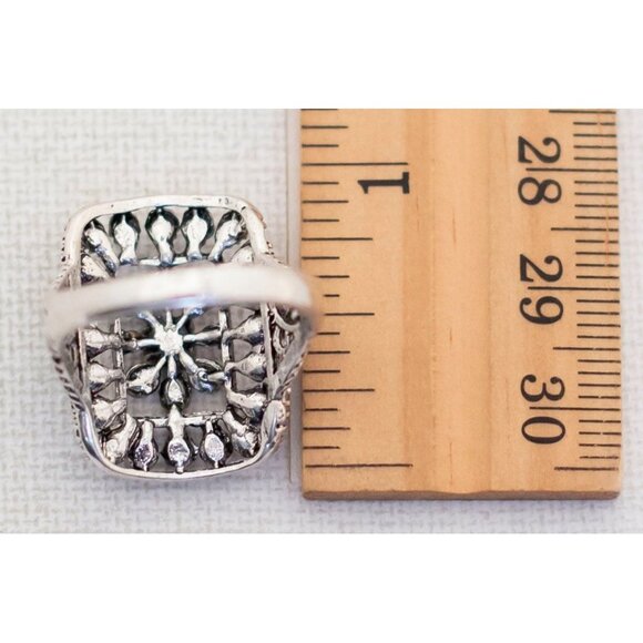 Vintage Victorian Silver Emerald Rhinestone Ring Size 9 - T1 - Picture 3 of 3